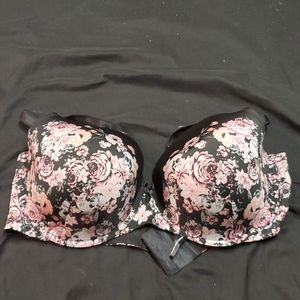 NWOT torrid t-shirt bra